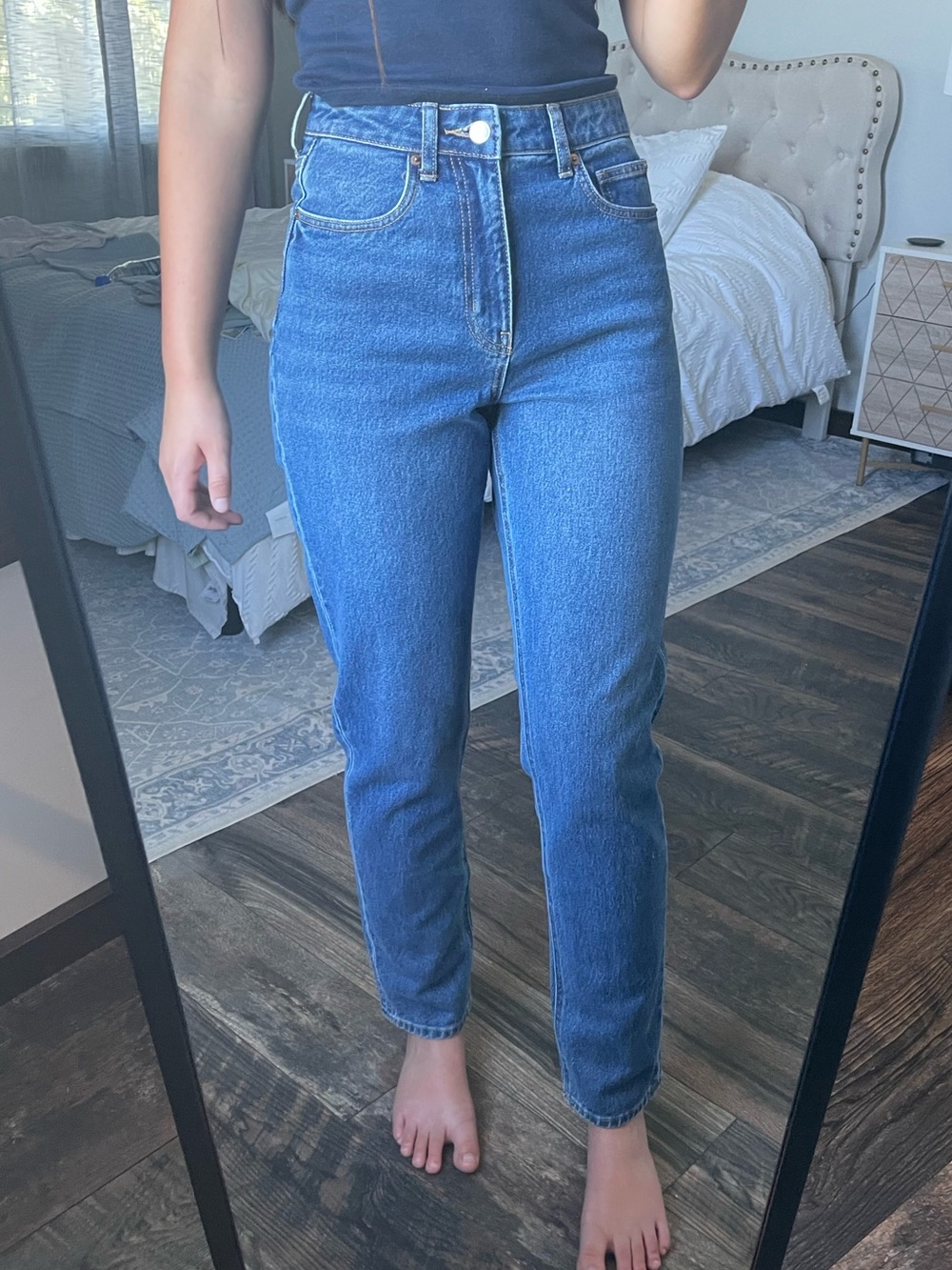 H&M High-Rise Straight Jeans - Medium Blue